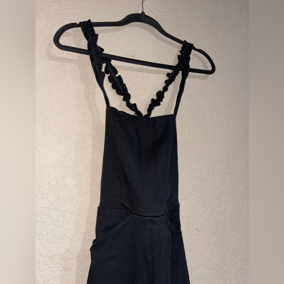 Reformation | Black Ruffle Criss Cross Back Jumpsuit Size: XS - Picture 3 of 6